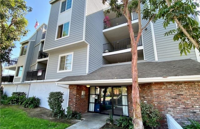 2500 E 4th St Apt 206 - 2500 East 4th Street, Long Beach, CA 90814