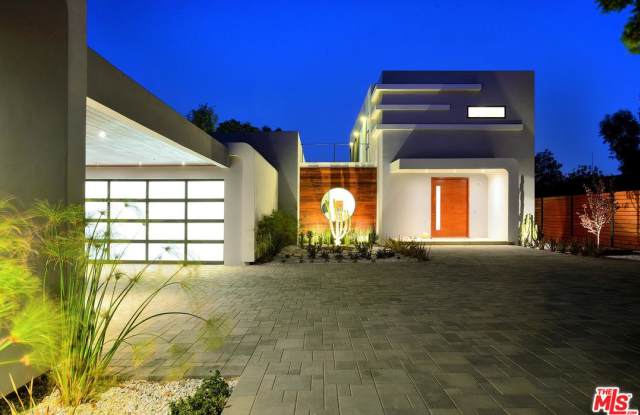 5652 CALVIN Avenue Gallery 3