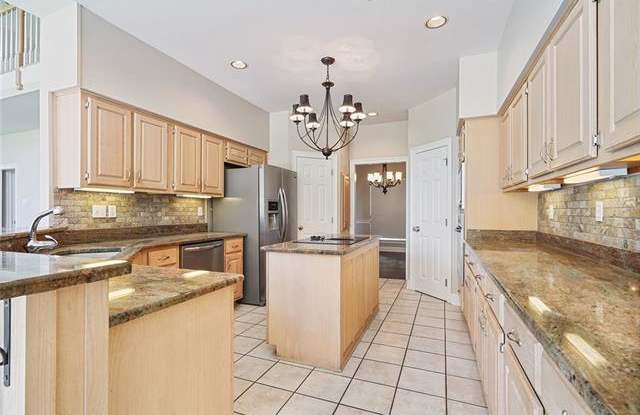 1250 SPRINGWATER Drive Gallery 4