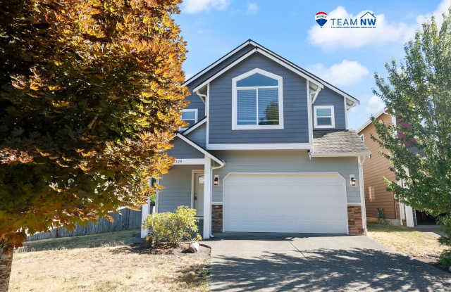 MOVE IN READY! Heat pump with A/C - 4 bdrm home with den and large loft, fenced back yard. On cul-de-sac. photos photos
