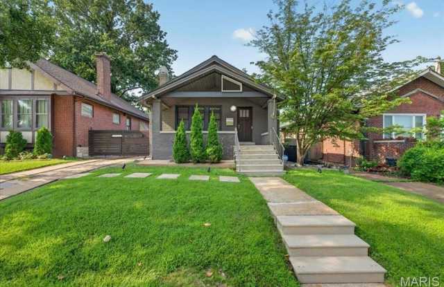 7122 Nashville Avenue Gallery 2