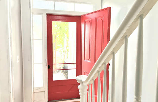 707 Church Street unit: 2 photos photos