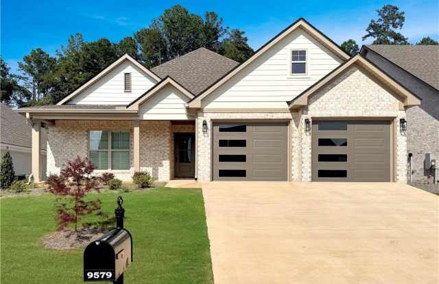 9579- Crete Circle Gallery 2