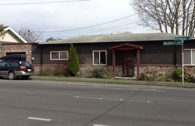6600 Linden Ave N - 6600 Linden Avenue North, Seattle, WA 98103