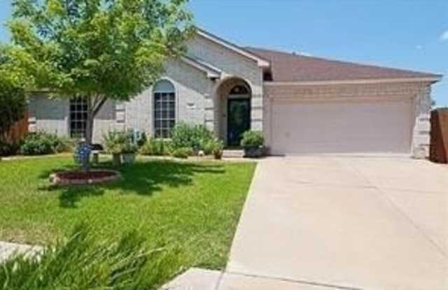 201 Cliffdale Drive - 201 Cliffdale Drive, Euless, TX 76040