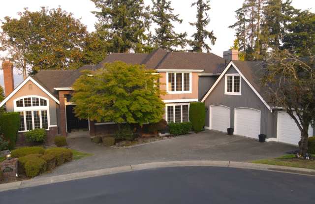 Lake View Home | Near Microsoft | 4 Bed + Office + Bonus Room | Private Beach Access | Eastlake Sammamish Trail photos photos