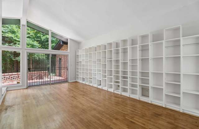 3543 Cloudland Dr Gallery 4