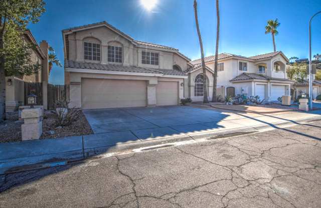 1323 E THISTLE LANDING Drive Gallery 3