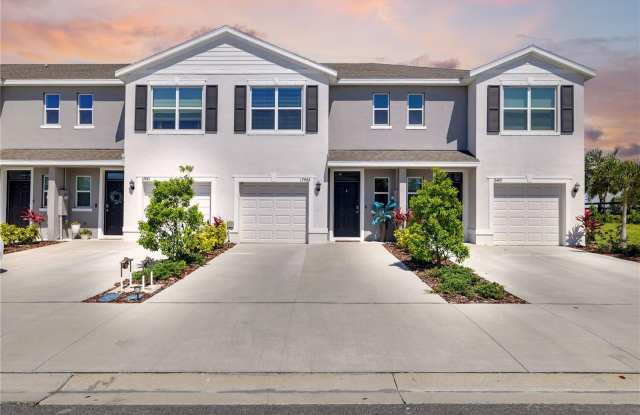 17485 HAYSACK Terrace Gallery 1