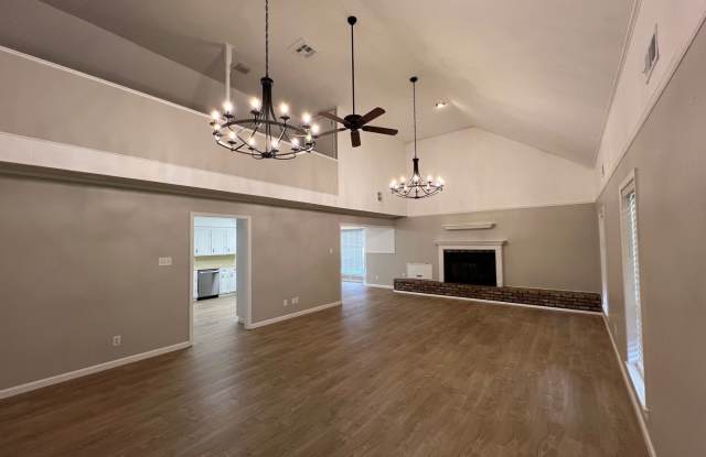 9240  9250 Lockhart photos photos