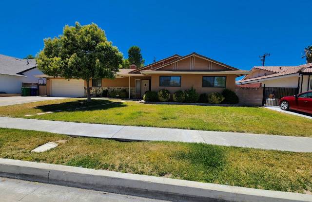 43757 Albeck Avenue - 43757 Albeck Avenue, Lancaster, CA 93536