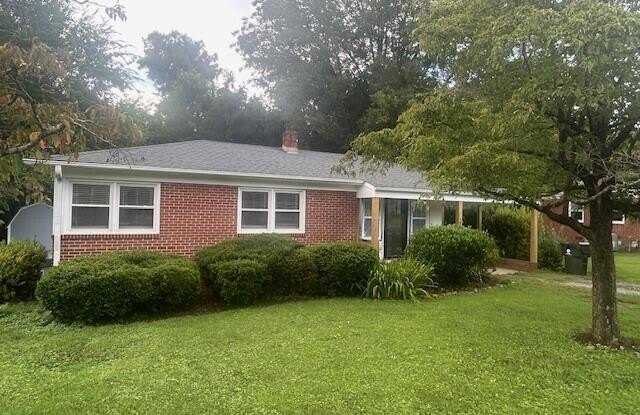 108 W Cornwallis Street - 108 West Cornwallis Street, Pittsboro, NC 27312
