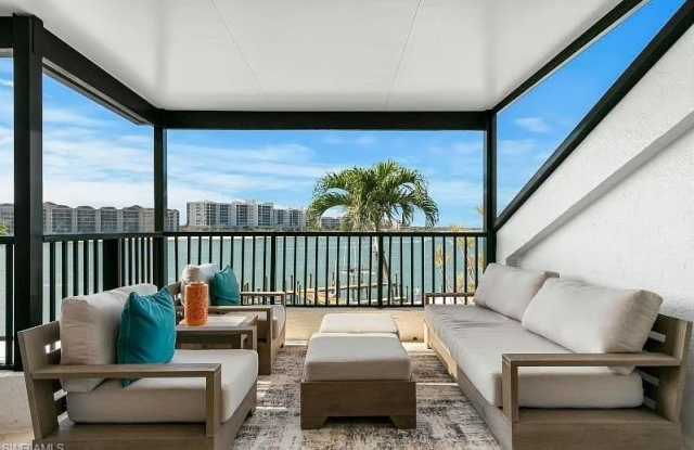 310 La Peninsula Blvd unit: 310 photos photos