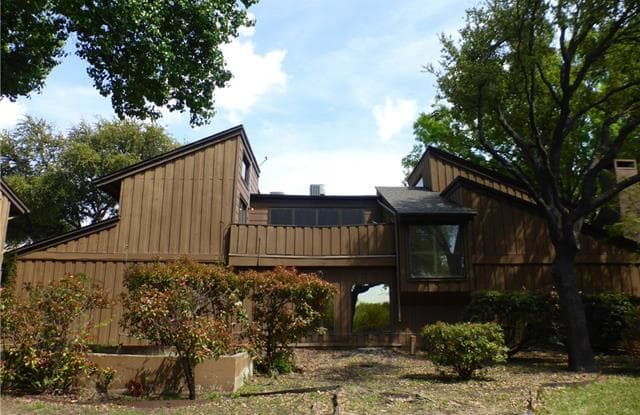 3111 Golden Oak - 3111 Golden Oak, Farmers Branch, TX 75234