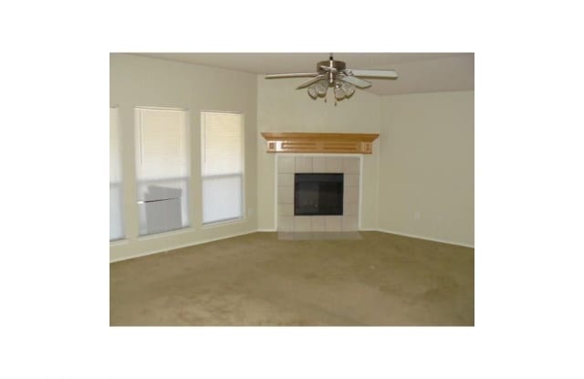 713 Horseshoe Ct Gallery 2