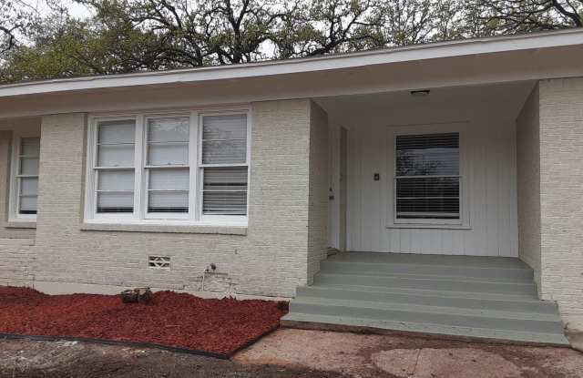2512 Malcolm St - 2512 Malcolm Street, Fort Worth, TX 76112