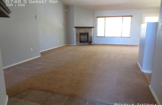 6748 S Garnet Way Gallery 3