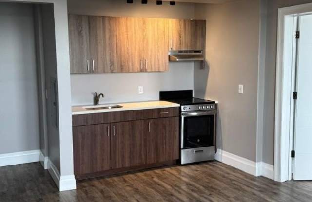 106 N Grove St photos photos