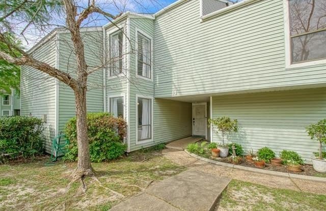 11 JACQUELINE Court - 11 Jacqueline Court, St. Tammany County, LA 70471