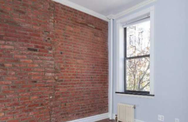 66 Clinton Street Gallery 3