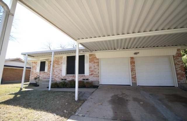 4507 Live Oak Dr Gallery 2