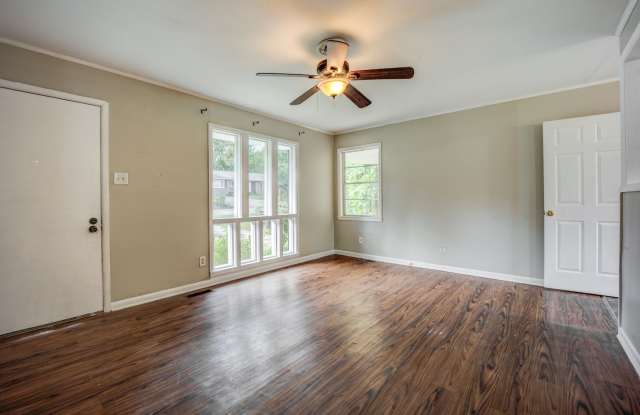 Freshly Updated 4 Bedroom House Gallery 4