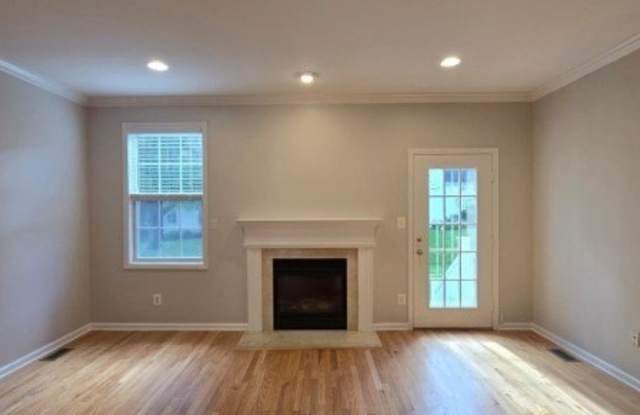 567 Coventry Dr Gallery 1