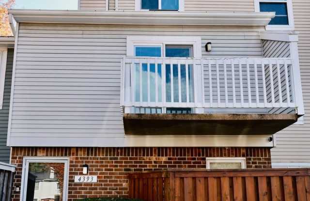 4393 PEMBROOK VILLAGE Drive unit: 84 - 4393 Pembrook Village Drive, Fairfax County, VA 22309