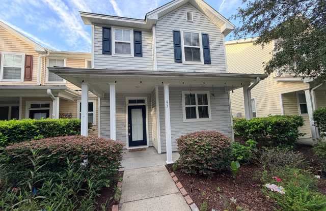 Updated Three Bedroom Town Home in Bluffton Park with Garage Gallery 1
