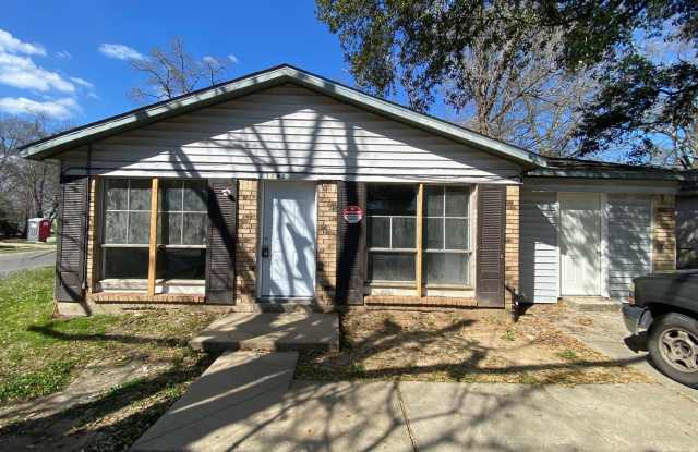 Spacious 4-Bedroom Home – Section 8 Welcome! photos photos Spacious 4-Bedroom Home – Section 8 Welcome! photos photos