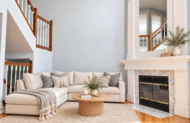 21161 CROCUS Terrace Gallery 2