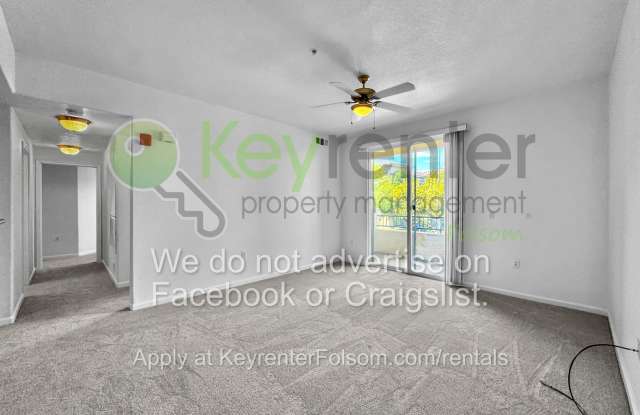Updated 2BR/2BA Condo with Garage in Prime Folsom Location! Gallery 4