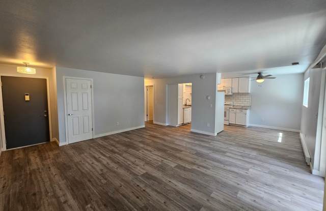 Beautifully Remodeled Condo in the Valley photos photos