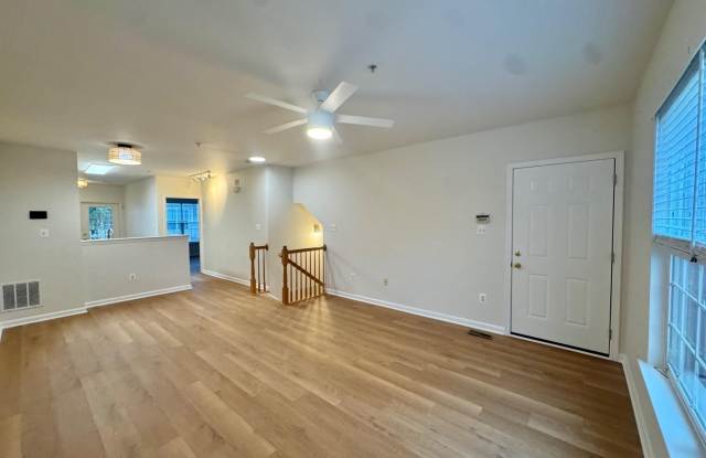 11337 KING GEORGE Drive Gallery 4