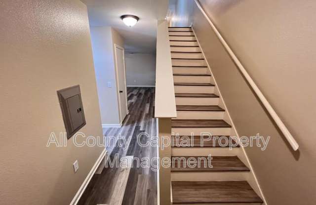 10523 Hunters Pond Gallery 2
