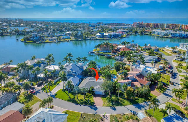 THIS SIZEABLE 4 BEDROOM, 3 ½ BATH, 2482 SQFT RESIDENCE IS READY FOR A LONG TERM RENTER. photos photos