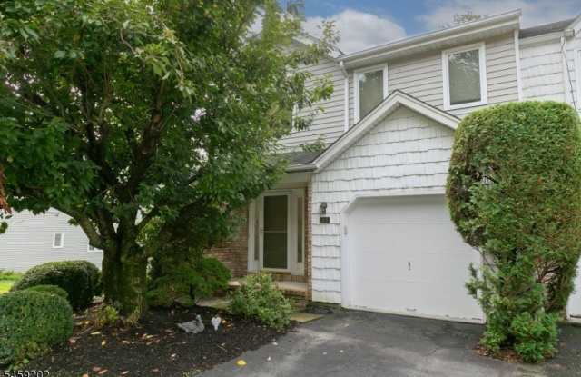 63 Averell Dr Gallery 1