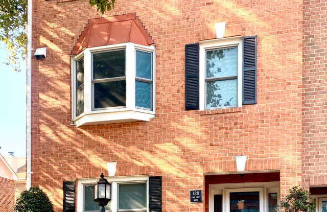 4521 11TH STREET N Gallery 2