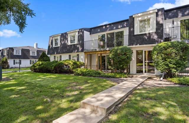 1125 Royal Saint George Drive photos photos