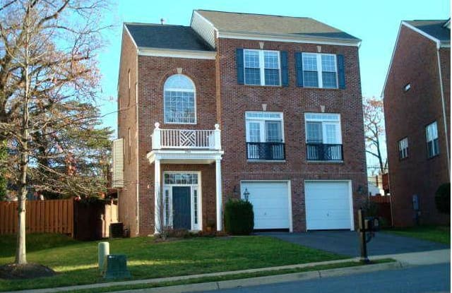 2341 BRITTANY PARC DRIVE - 2341 Brittany Parc Dr, Idylwood, VA 22043