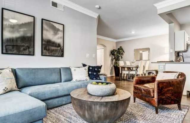 12247 Hunters Chase Dr Gallery 2