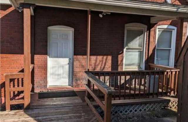 175 Brookside Gallery 3