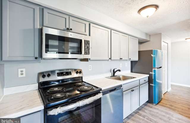 12405 HICKORY TREE Way Gallery 2