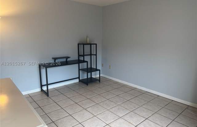 17016 SW 144th Ct Gallery 4