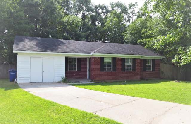 Four Bedroom House in Foley! - 1818 Candlestick Court East, Foley, AL 36535