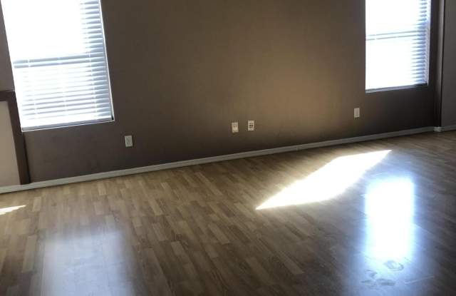 15579 W ACAPULCO Lane Gallery 3