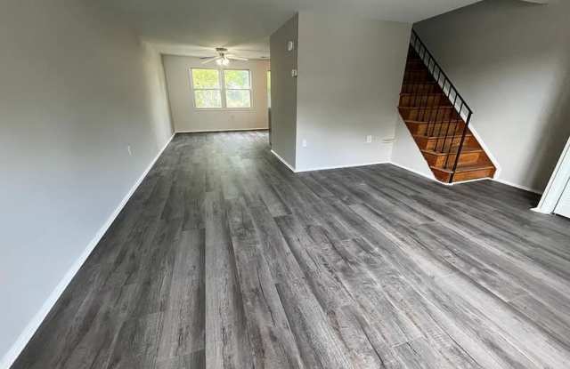 1616 Melby Court Gallery 4