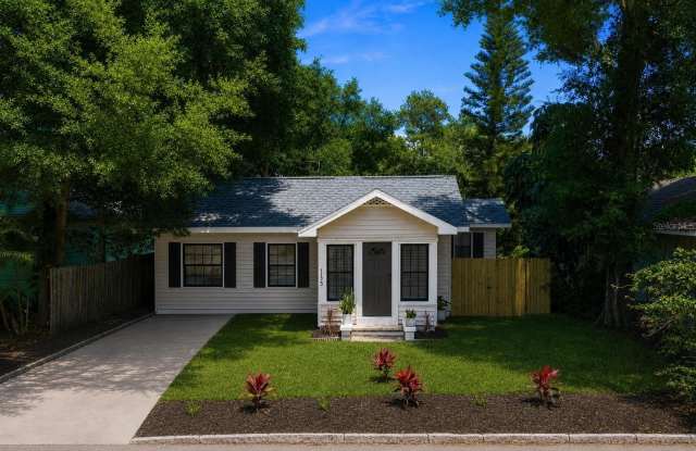 1175 HIGHLAND Court N Gallery 1