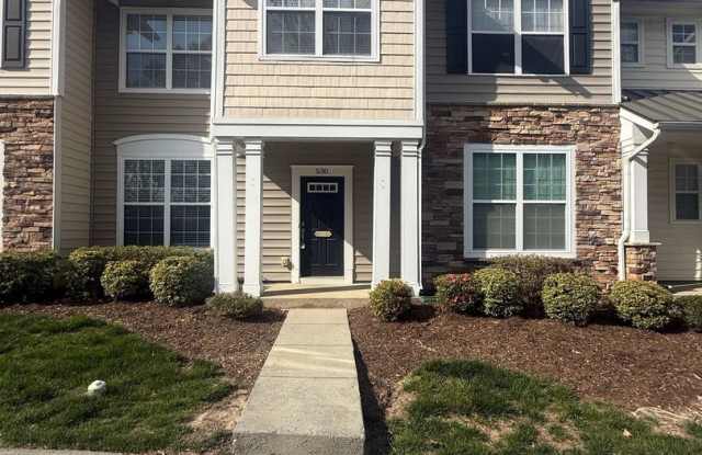 3 bedroom 2.5 bathroom Fieldstone Townhouse in Fort Mill! photos photos