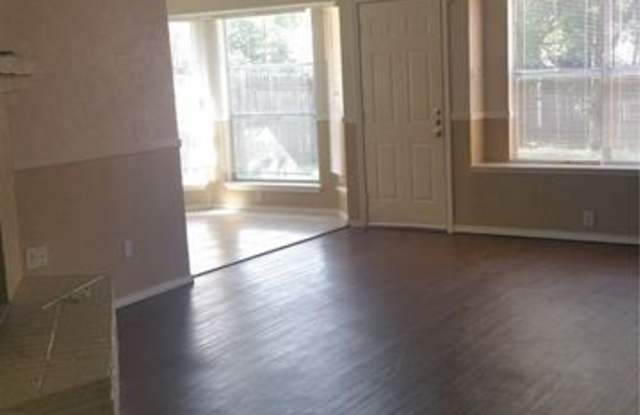 4608 Riverpark Drive Gallery 2